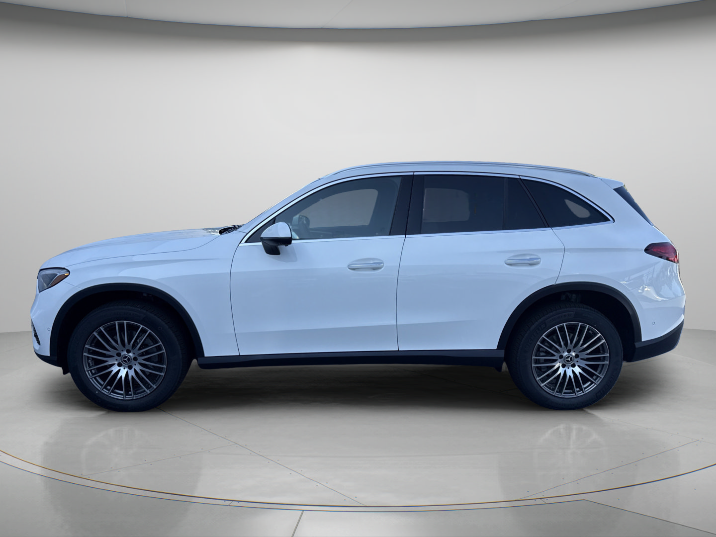 New 2027 Mercedes-Benz GLC 300 image 4