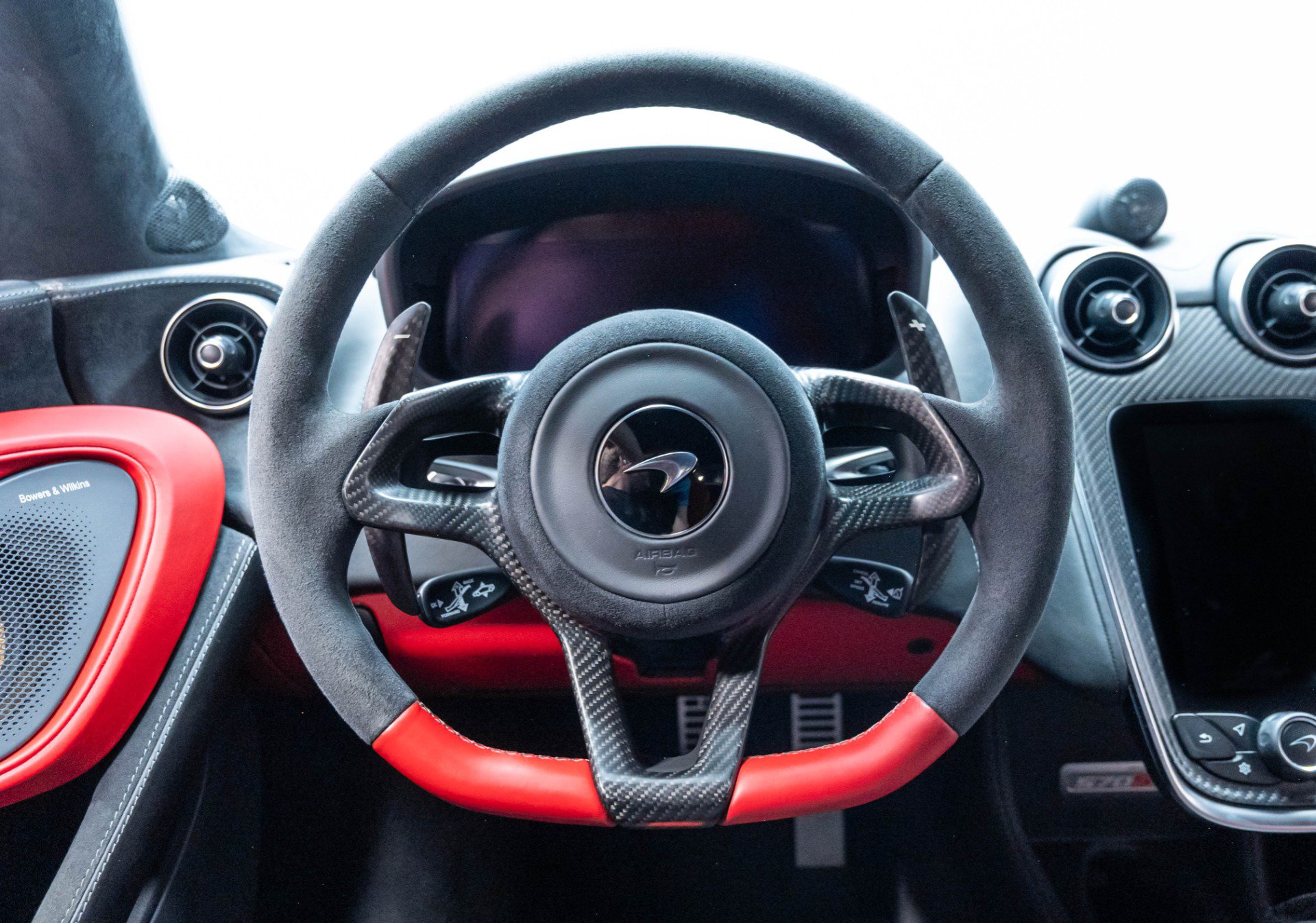Used 2019 McLaren 570S Coupe RWD image 36