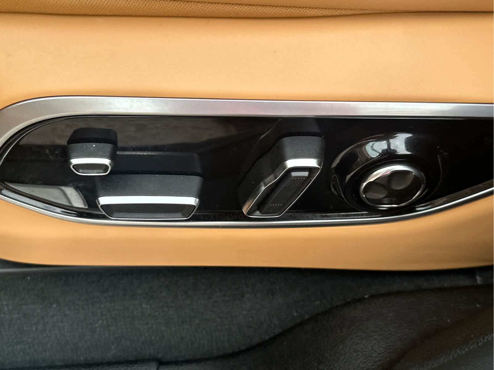 New 2025 Jeep Grand Cherokee L Summit AWD/4WD image 26