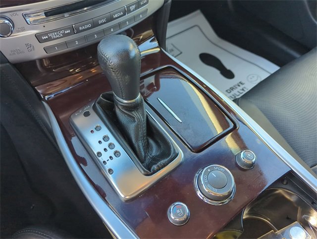 Used 2018 INFINITI Q70 Luxe image 16