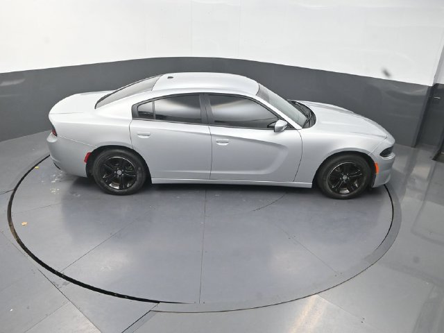 Used 2022 Dodge Charger SXT RWD image 18