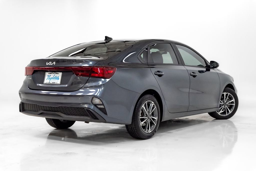 Certified 2023 Kia Forte LXS w/ LXS Technology Package FWD image 30