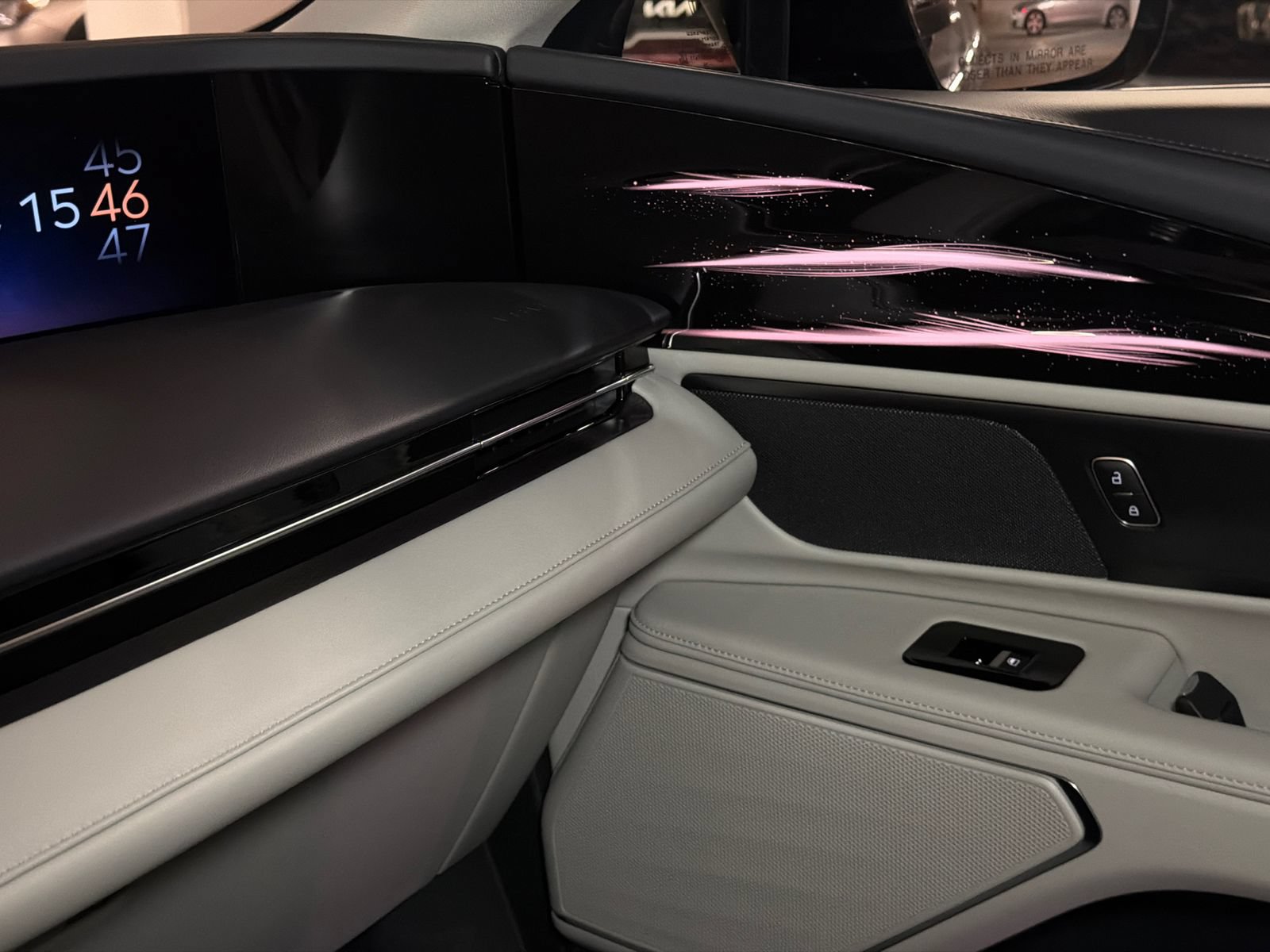 New 2026 Lincoln Nautilus Premier AWD/4WD image 32