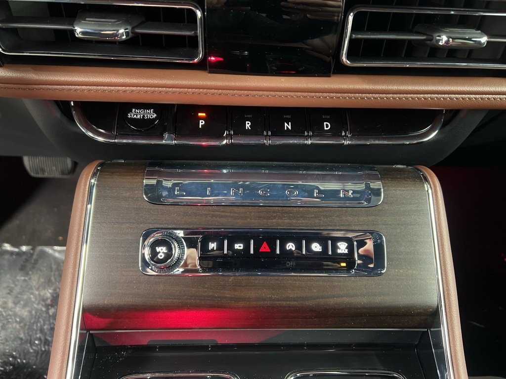 Used 2026 Lincoln Aviator Reserve image 14