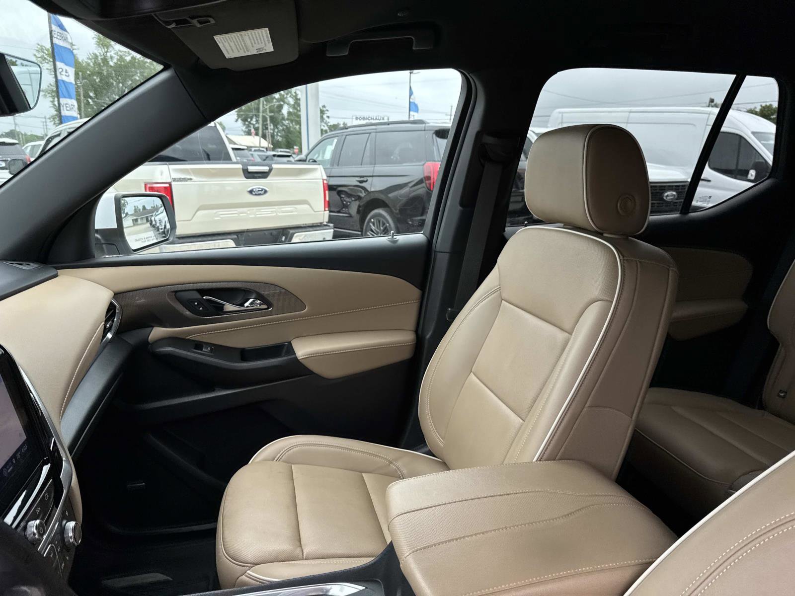 Used 2022 Chevrolet Traverse Premier w/ LPO, Floor Liner Package FWD image 15