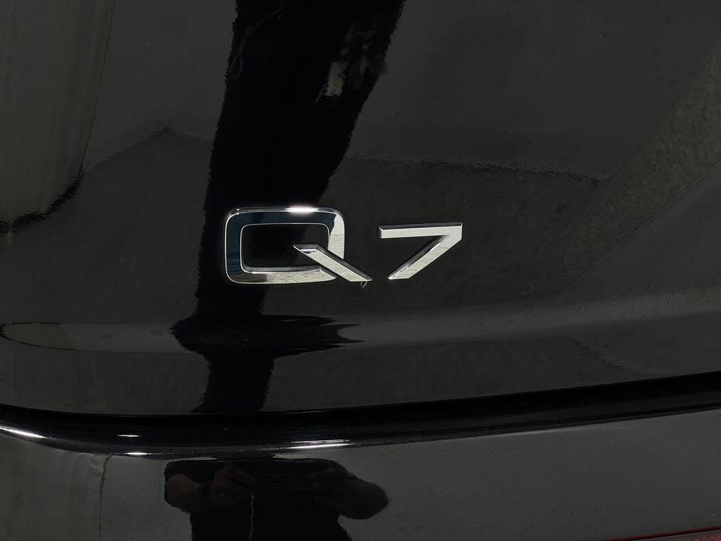 Used 2018 Audi Q7 3.0T Premium Plus w/ Premium Plus Package image 42