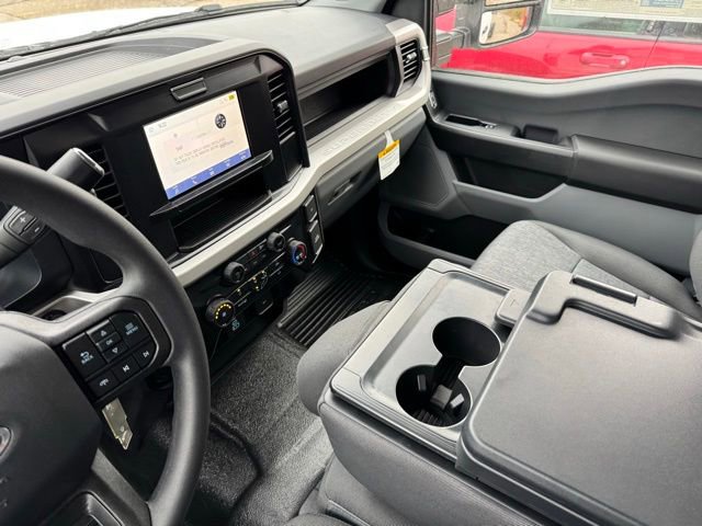 New 2026 Ford F550 4x4 Supercab Super Duty image 14