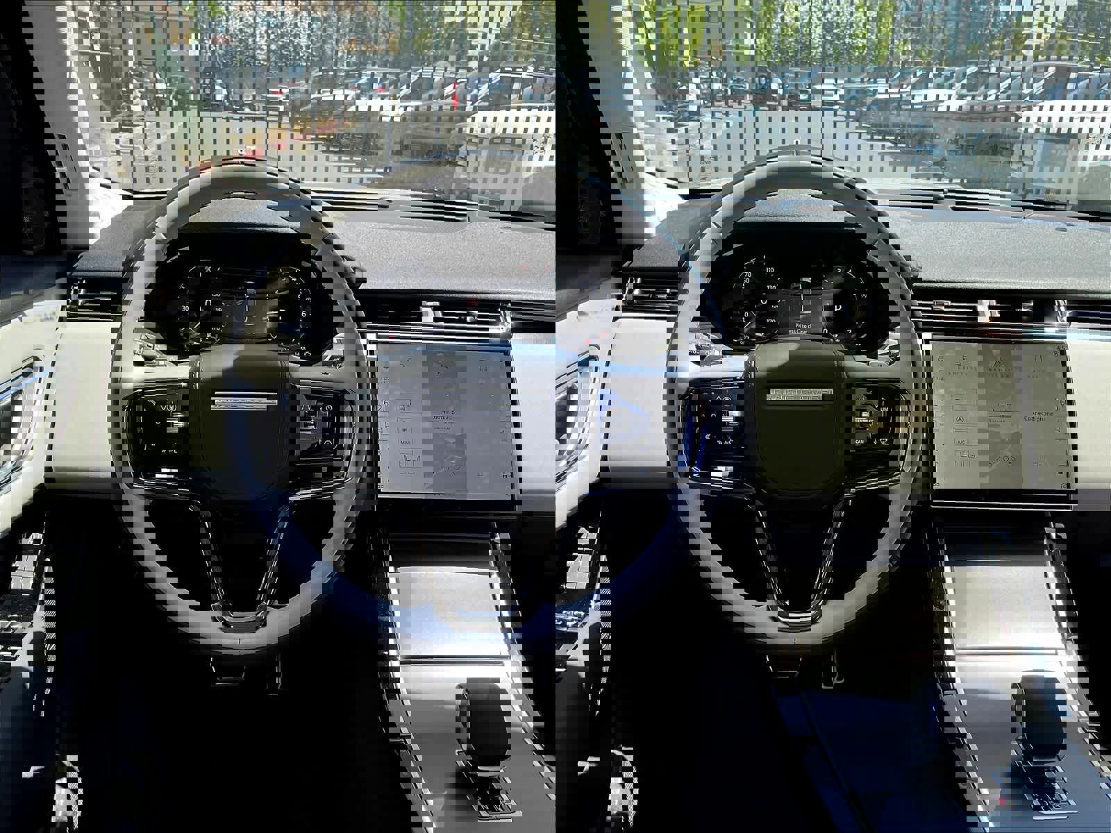 New 2025 Land Rover Range Rover Velar Dynamic SE image 14