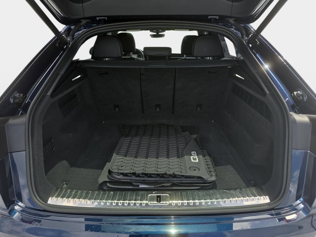 Certified 2025 Audi Q8 Premium Plus AWD/4WD image 11