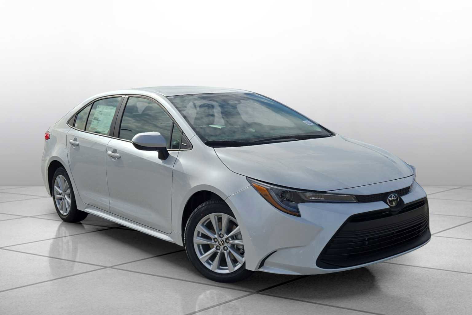New 2026 Toyota Corolla LE image 2
