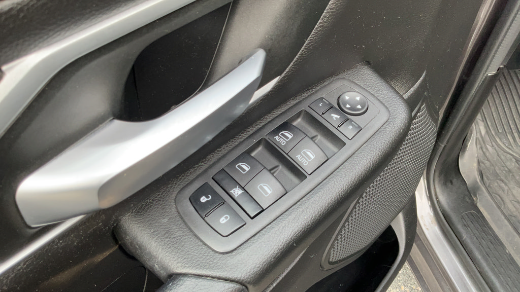 Used 2023 RAM 1500 Big Horn AWD/4WD image 28
