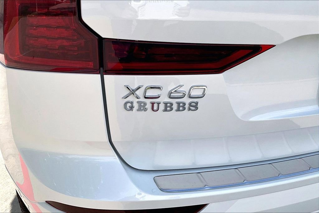 New 2026 Volvo XC60 B5 Plus w/ Protection Package Premier AWD/4WD image 43