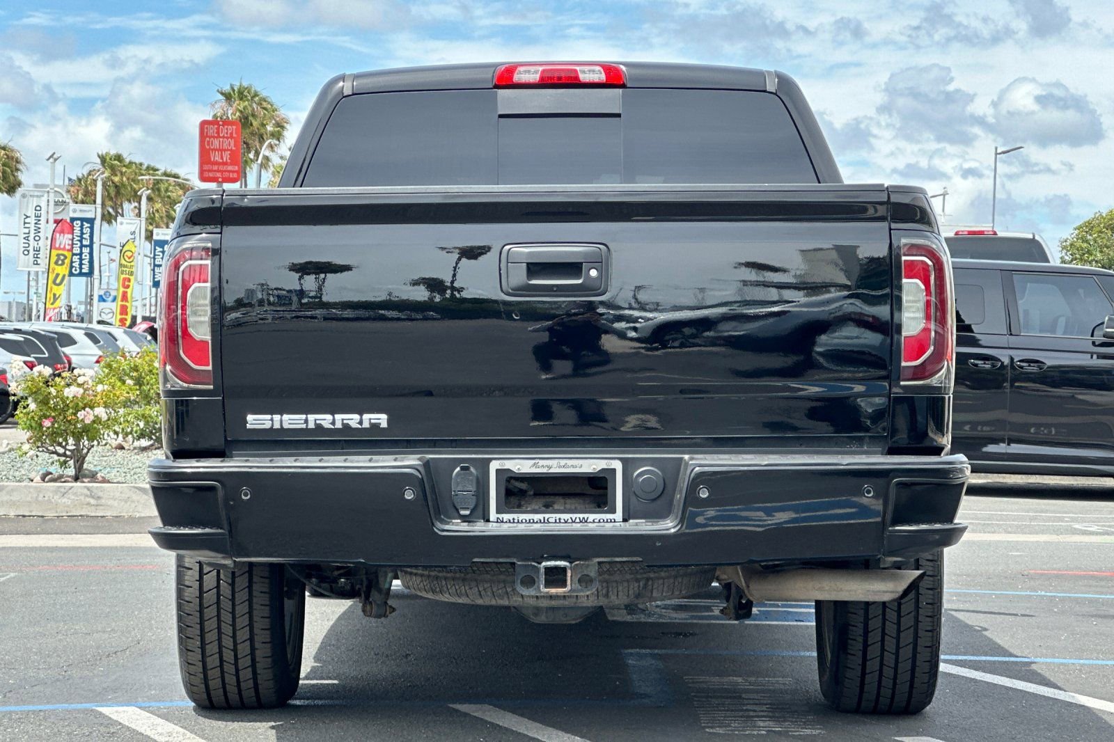 Used 2018 GMC Sierra 1500 Denali RWD image 5