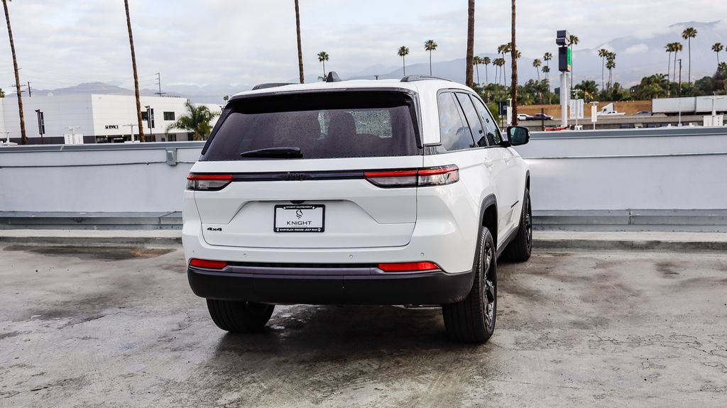 New 2026 Jeep Grand Cherokee Limited w/ Limited Altitude Package AWD/4WD image 9