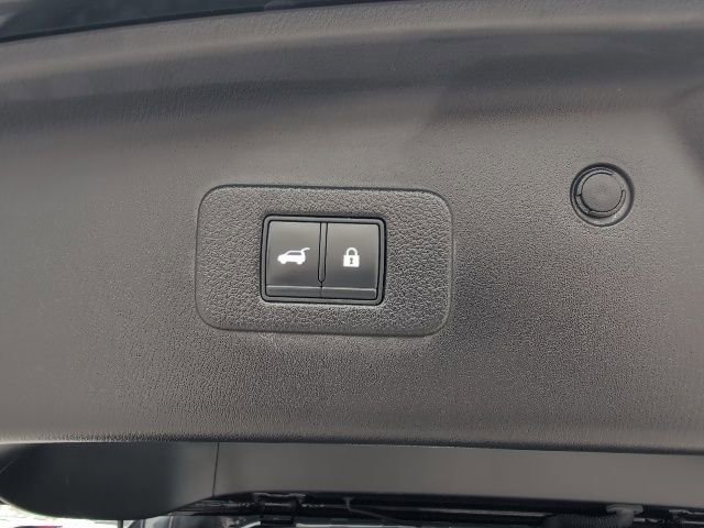 Used 2022 Nissan Armada SL w/ Midnight Edition Package image 12