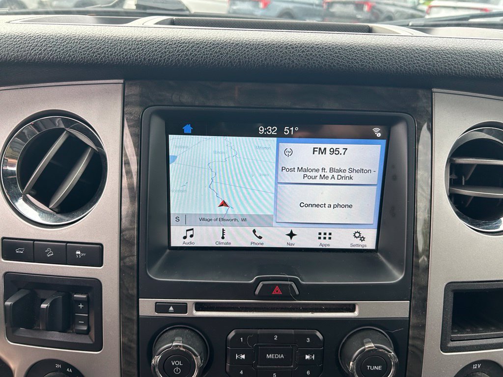 Used 2017 Ford Expedition Limited AWD/4WD image 16