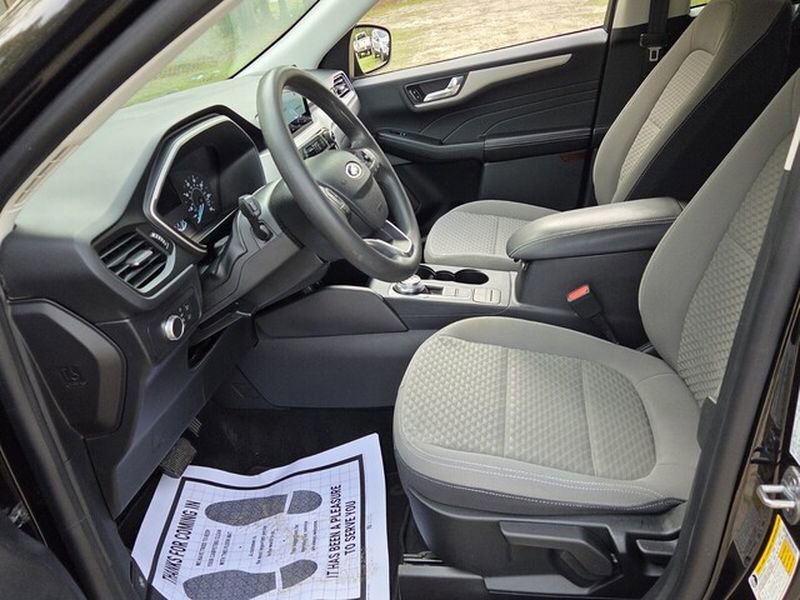 Certified 2021 Ford Escape SE w/ SE Sport Appearance Package FWD image 6