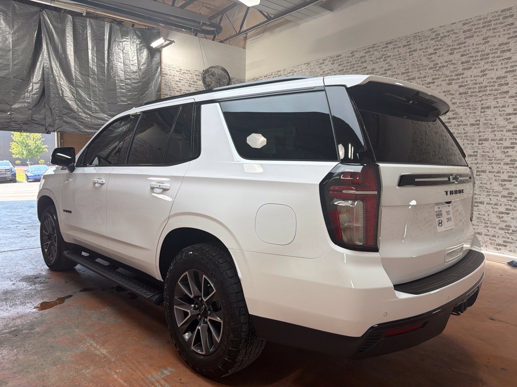 Used 2023 Chevrolet Tahoe Z71 w/ Luxury Package AWD/4WD image 5