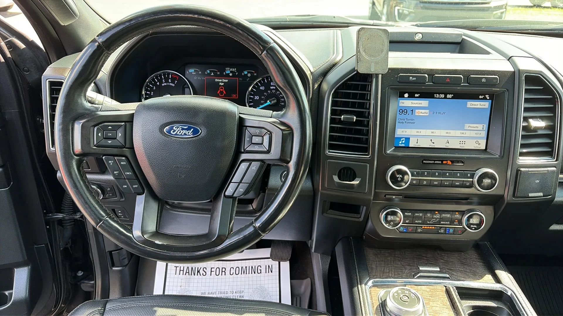 Used 2018 Ford Expedition Limited image 19