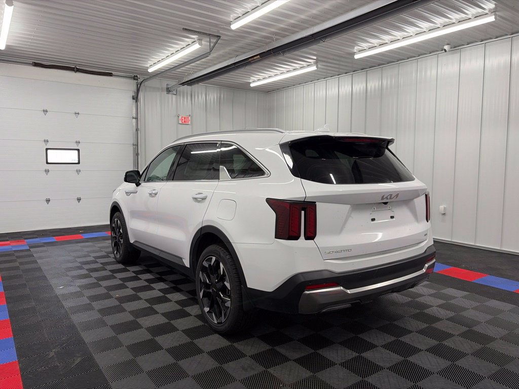 Used 2025 Kia Sorento X-Line EX AWD/4WD image 5