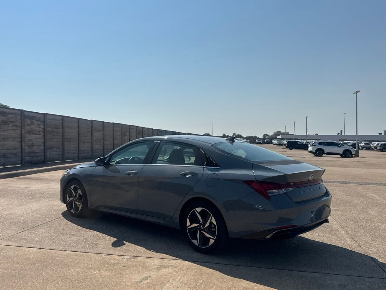 Used 2022 Hyundai Elantra SEL w/ Convenience + Premium Package FWD image 15