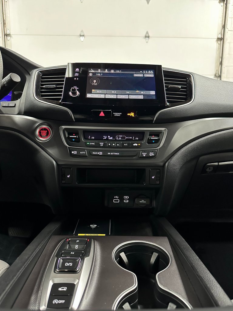 Used 2025 Honda Passport EX-L image 23