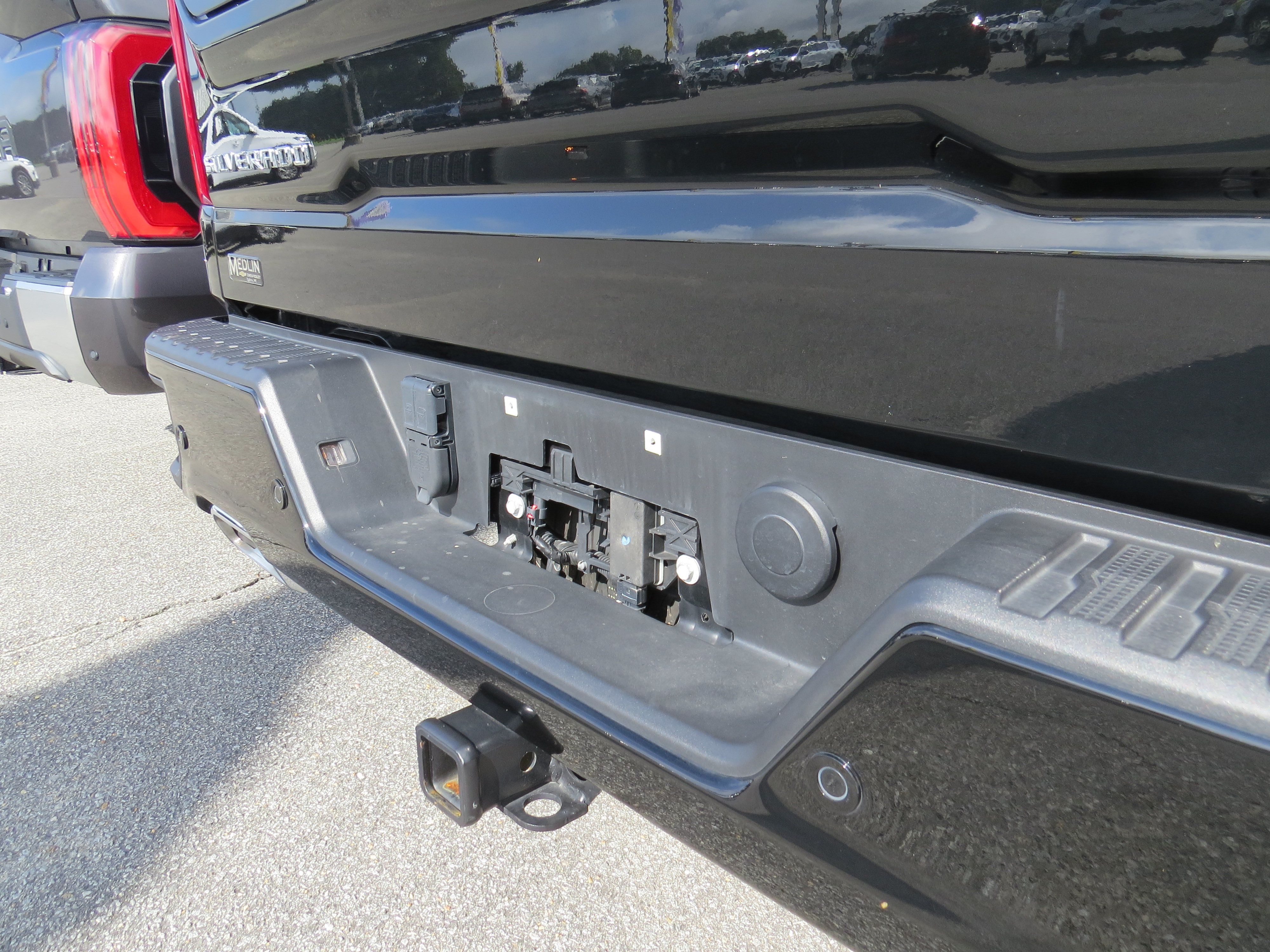 Used 2025 Chevrolet Silverado 1500 High Country w/ High Country Premium Package AWD/4WD image 14