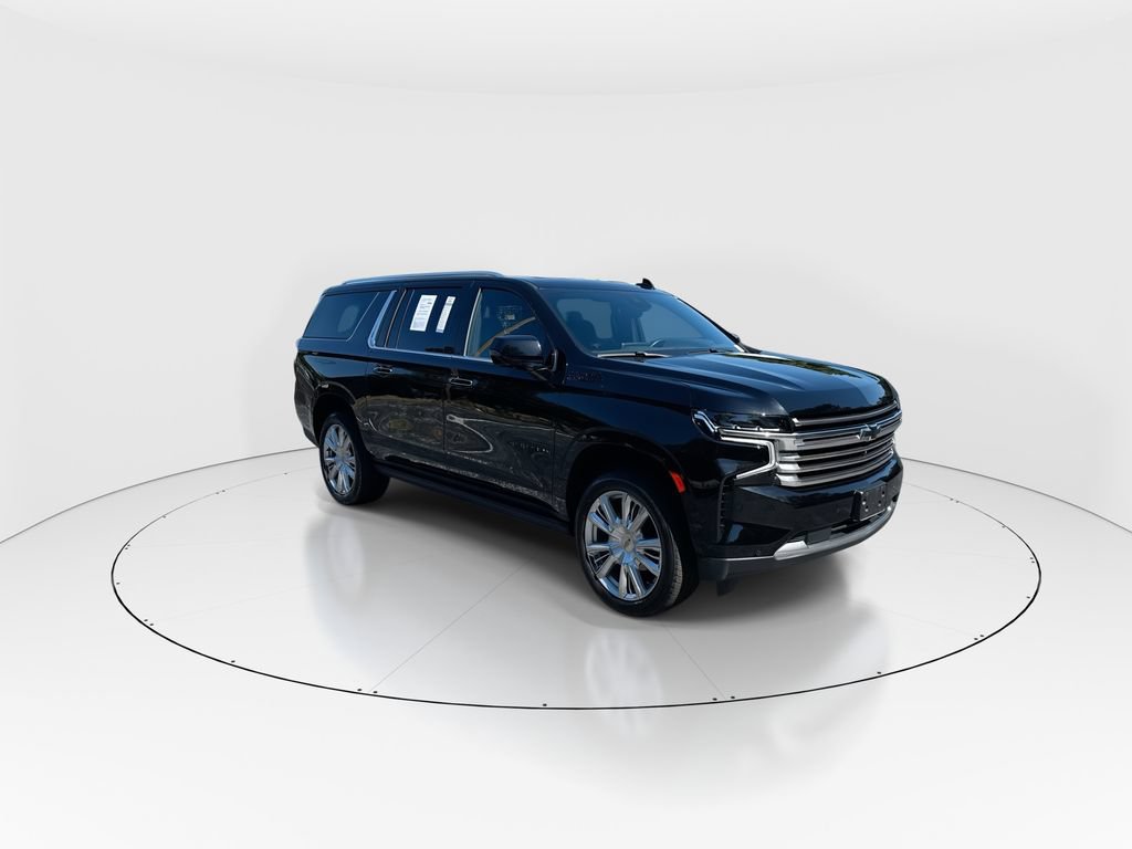 Used 2024 Chevrolet Suburban High Country AWD/4WD image 2