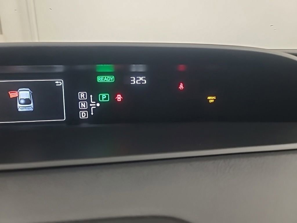 Used 2016 Toyota Prius Three w/ Advanced Technology Package FWD image 32