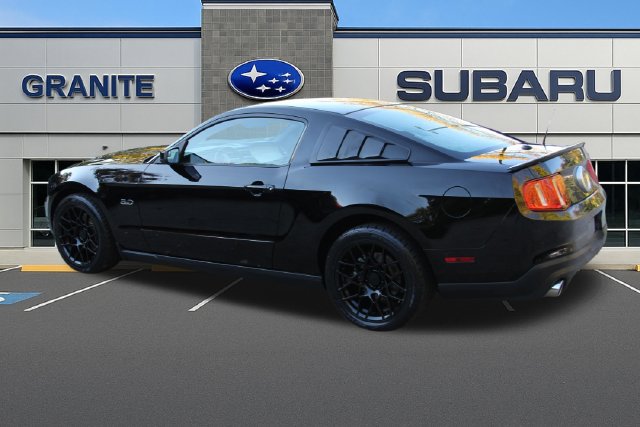 Used 2011 Ford Mustang GT Premium w/ Security Pkg RWD image 7