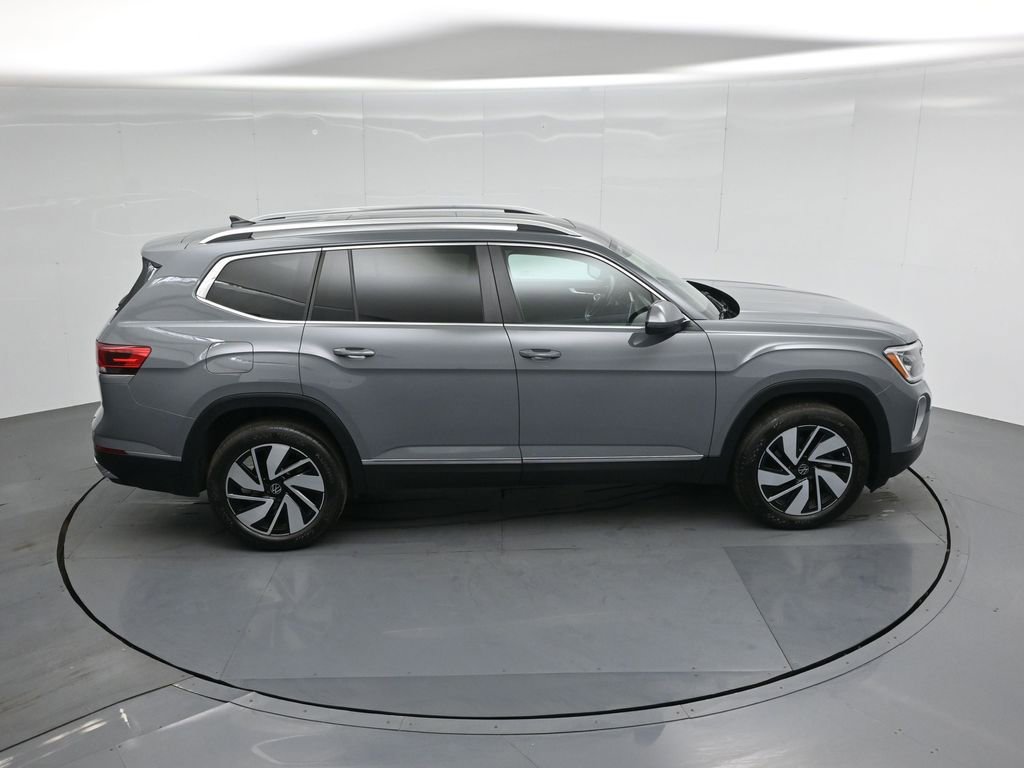 Used 2025 Volkswagen Atlas SEL image 41