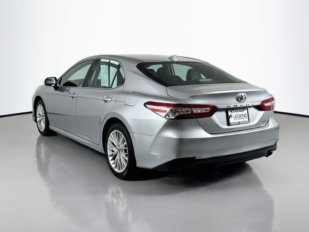 Used 2019 Toyota Camry XLE FWD image 8