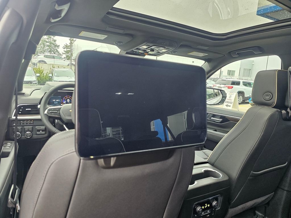 New 2026 Chevrolet Suburban Premier image 19