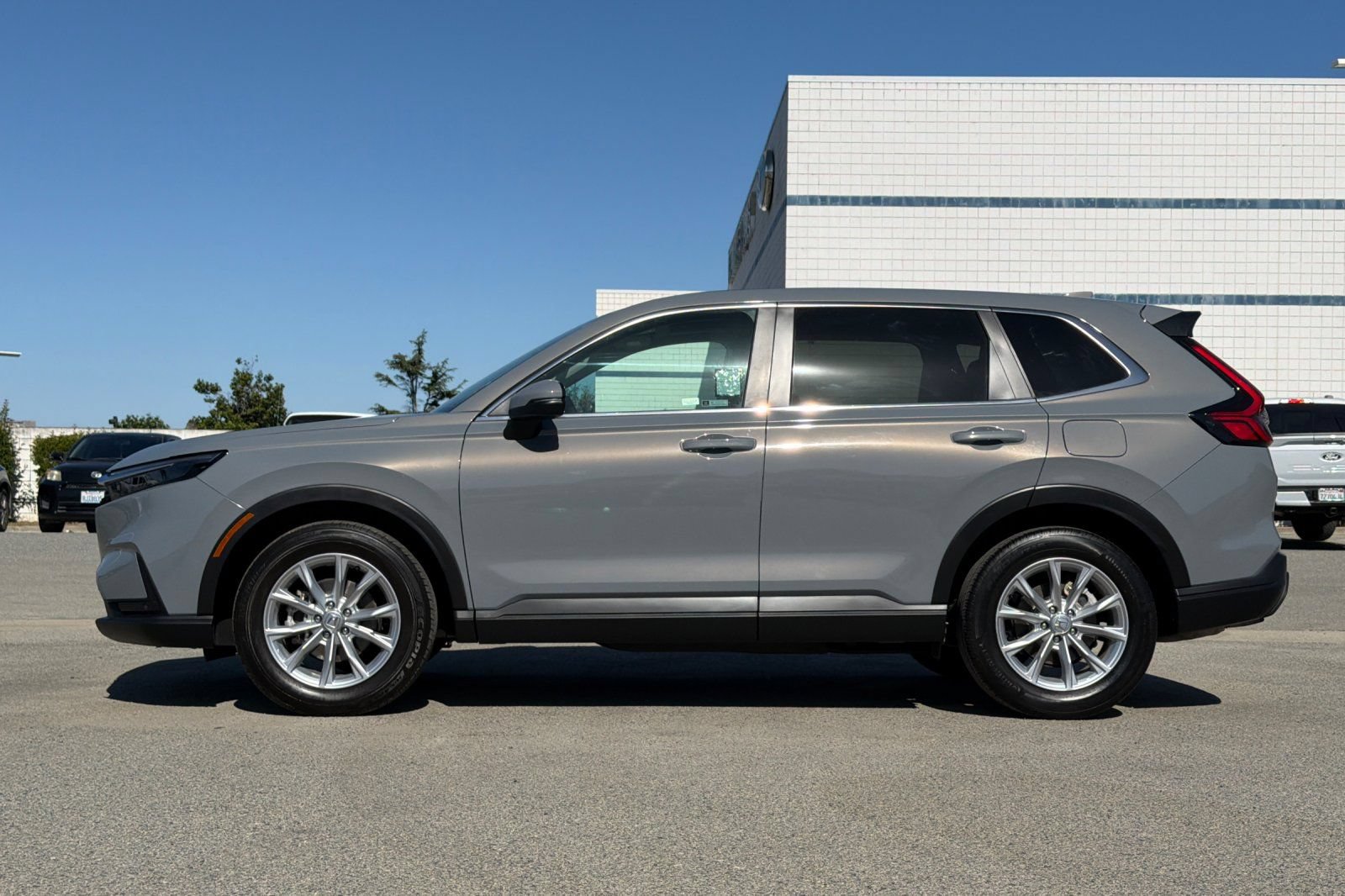 Used 2024 Honda CR-V EX-L image 7