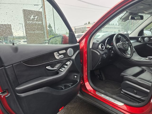 Used 2017 Mercedes-Benz GLC 300 4MATIC image 19