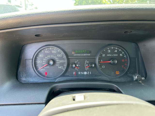 Used 2011 Ford Crown Victoria Police Interceptor image 17