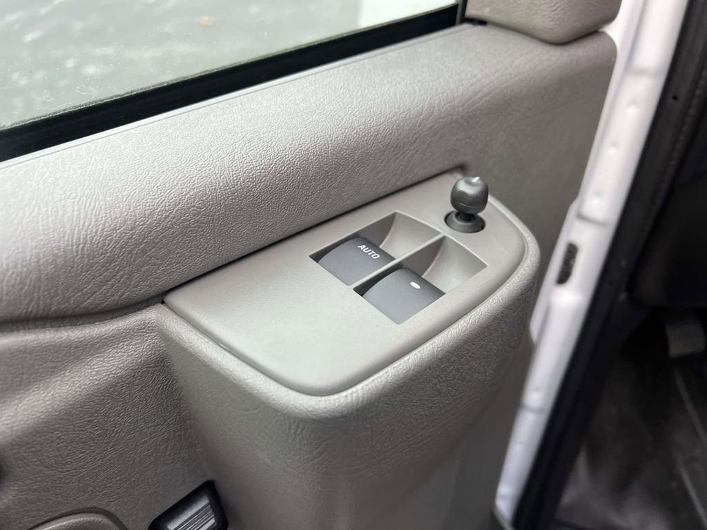 New 2025 Chevrolet Express 2500 Work Van w/ Driver Convenience Package image 15