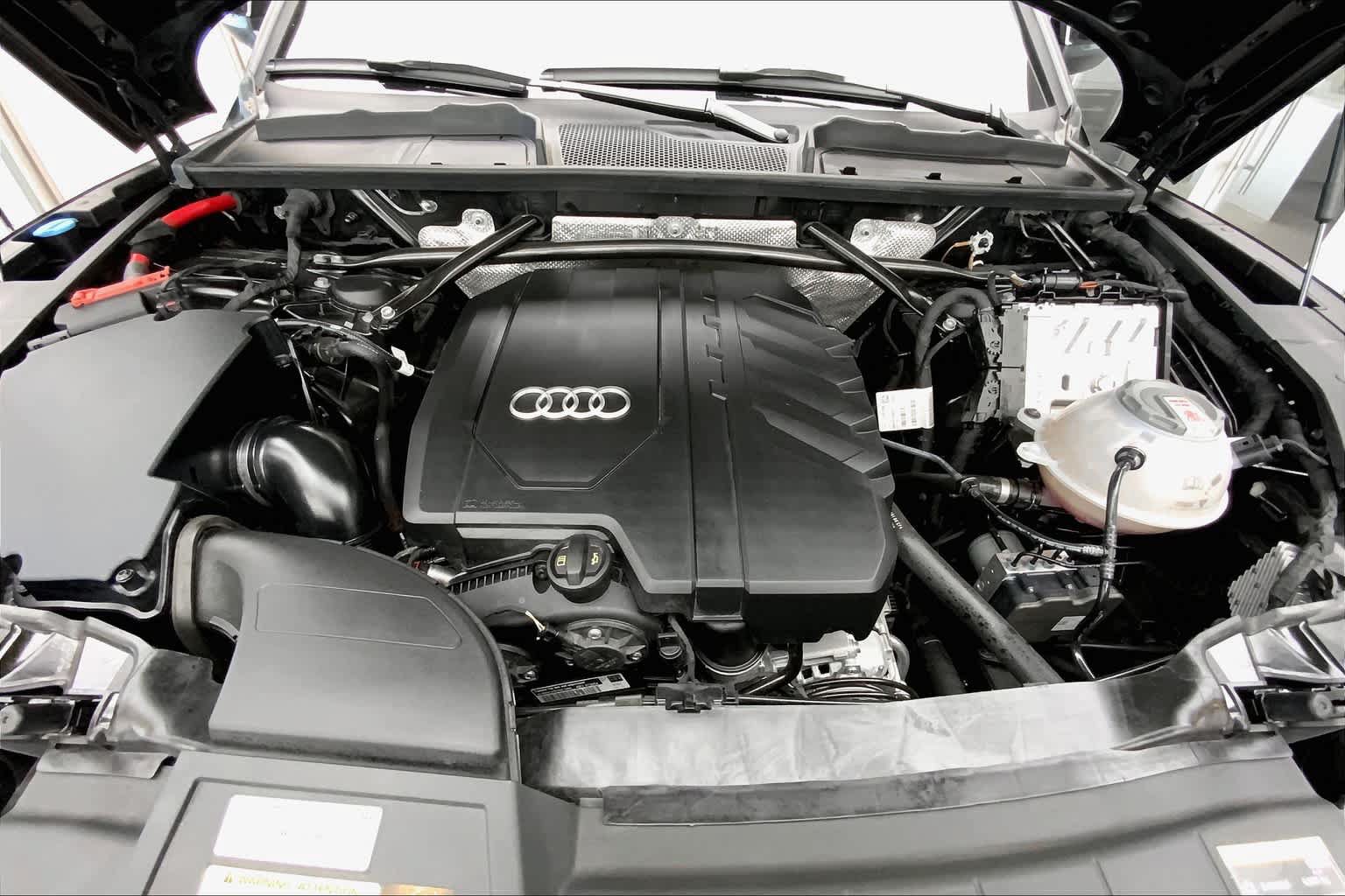 Used 2022 Audi Q5 2.0T Premium w/ Convenience Package AWD/4WD image 30