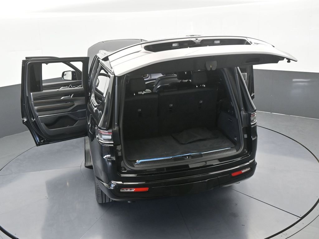 Used 2024 Jeep Grand Wagoneer Series III w/ Quick Order Packagew 28T image 89