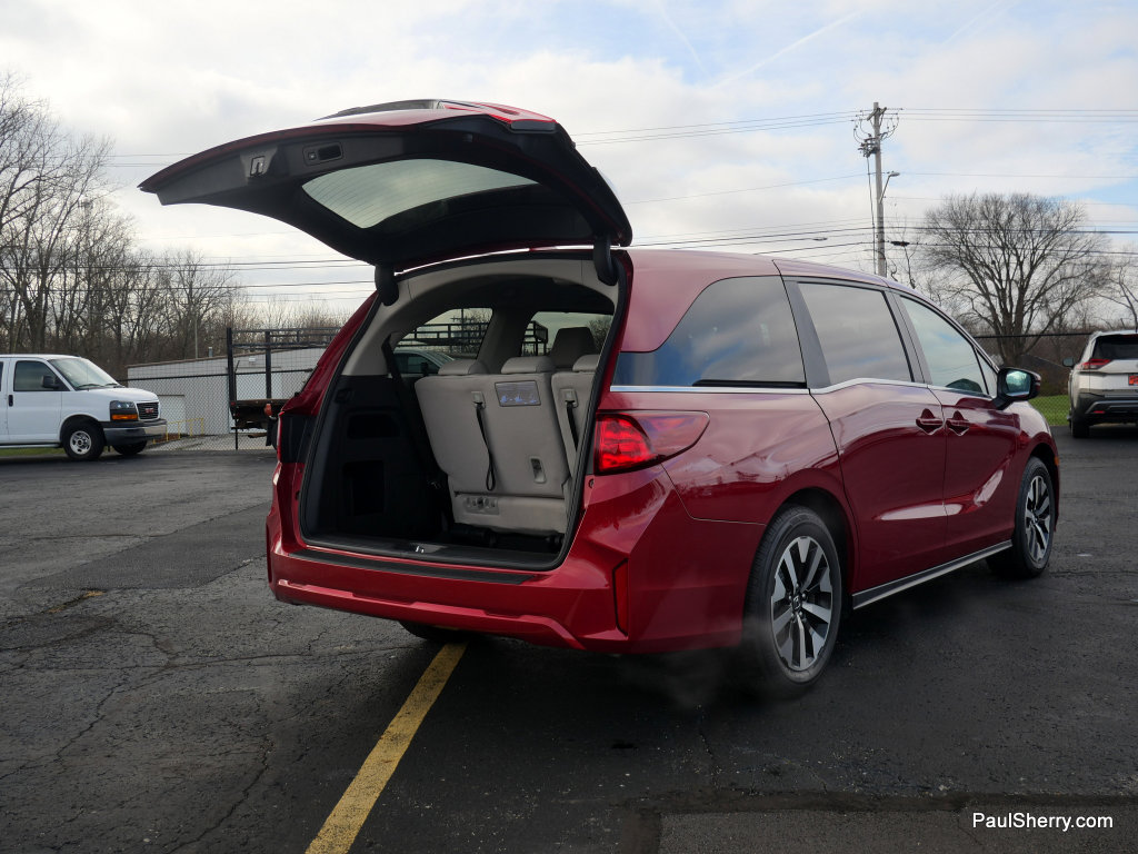 Used 2025 Honda Odyssey EX-L image 19