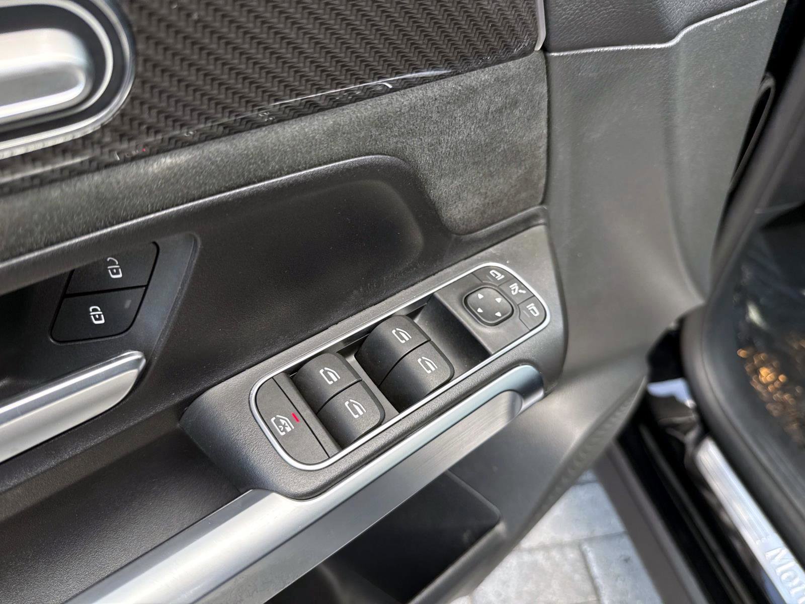 Certified 2023 Mercedes-Benz GLB 250 image 19