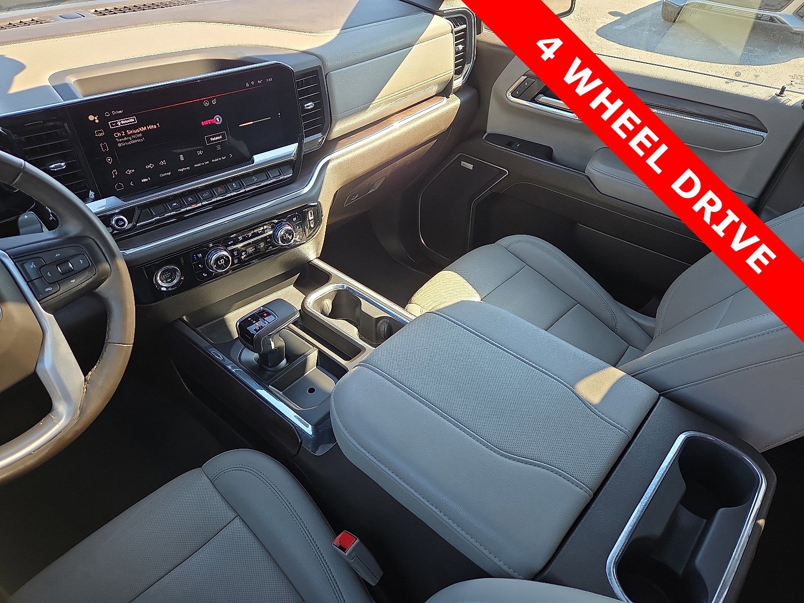 Used 2023 GMC Sierra 1500 SLT image 12