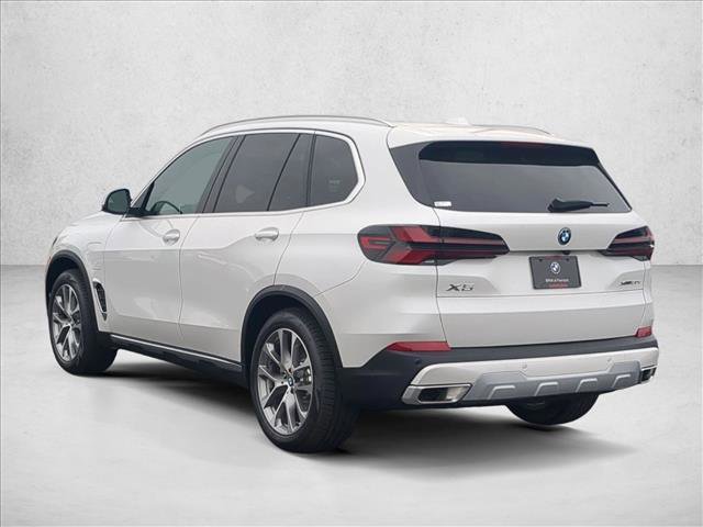 New 2026 BMW X5 xDrive50e image 9