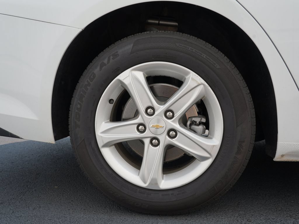 Used 2023 Chevrolet Malibu LT FWD image 29