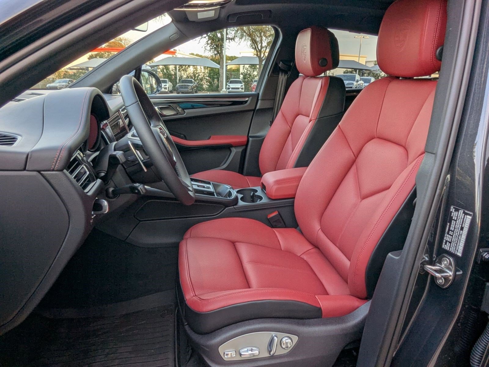 New 2026 Porsche Macan S image 5