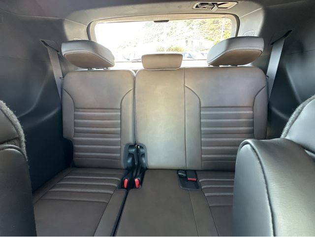 New 2026 GMC Acadia Denali Ultimate w/ LPO, Floor Liner Package AWD/4WD image 18