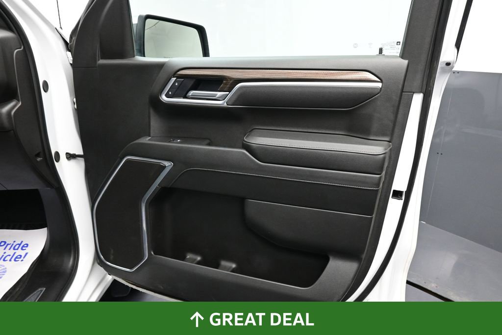 Used 2025 Chevrolet Silverado 1500 LT w/ Work Truck Package AWD/4WD image 21