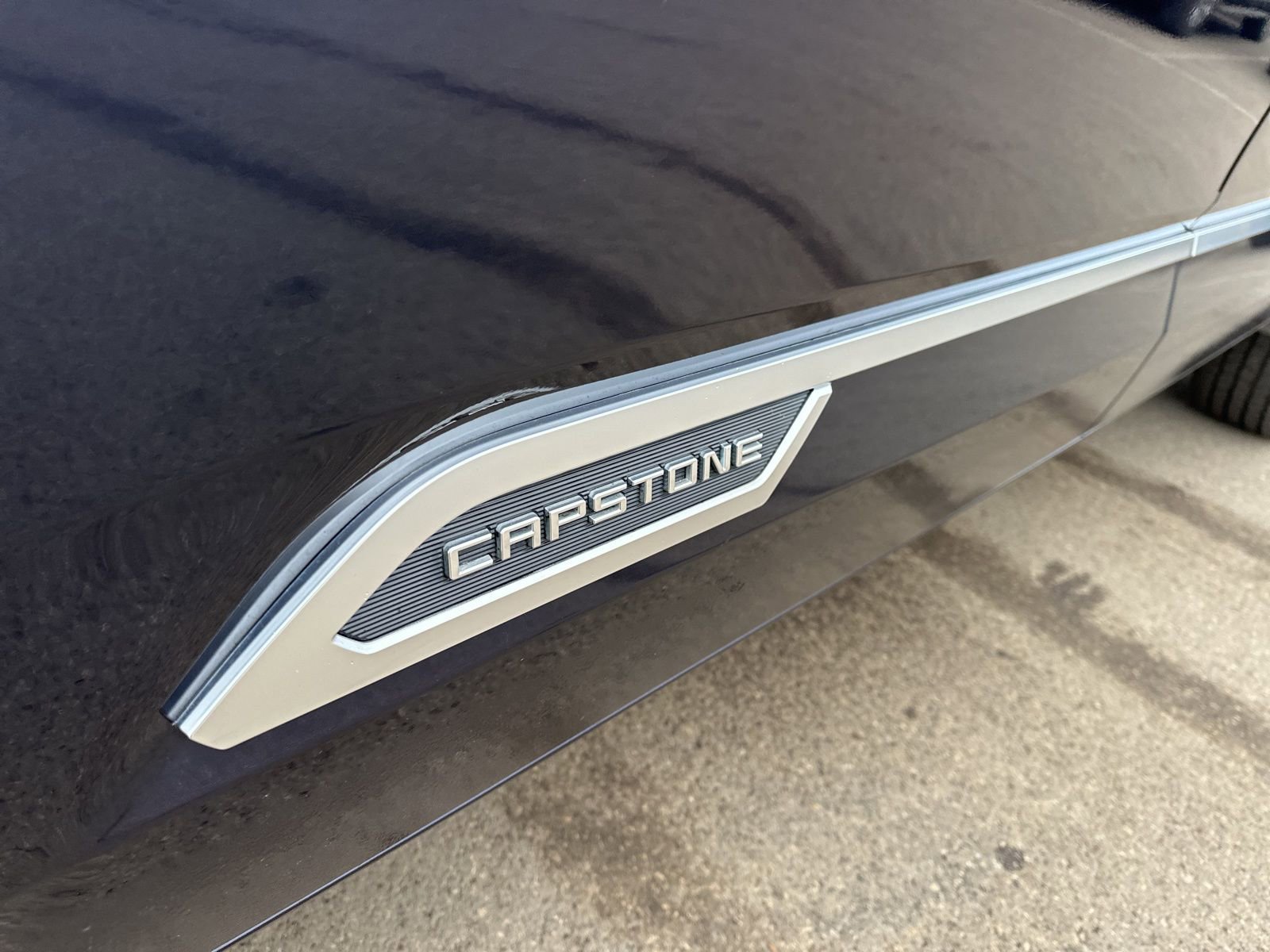 Used 2022 Toyota Tundra Capstone AWD/4WD image 11