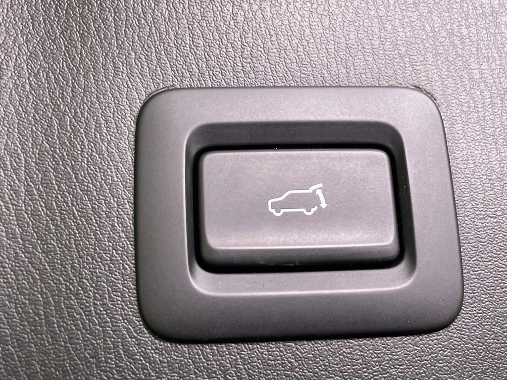 Used 2023 MAZDA CX-5 AWD 2.5 S w/ Premium Plus Pkg image 18