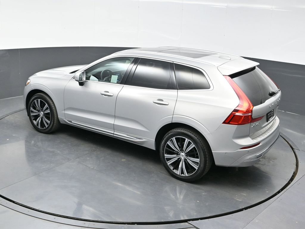 Used 2023 Volvo XC60 B5 Plus w/ Climate Package image 32